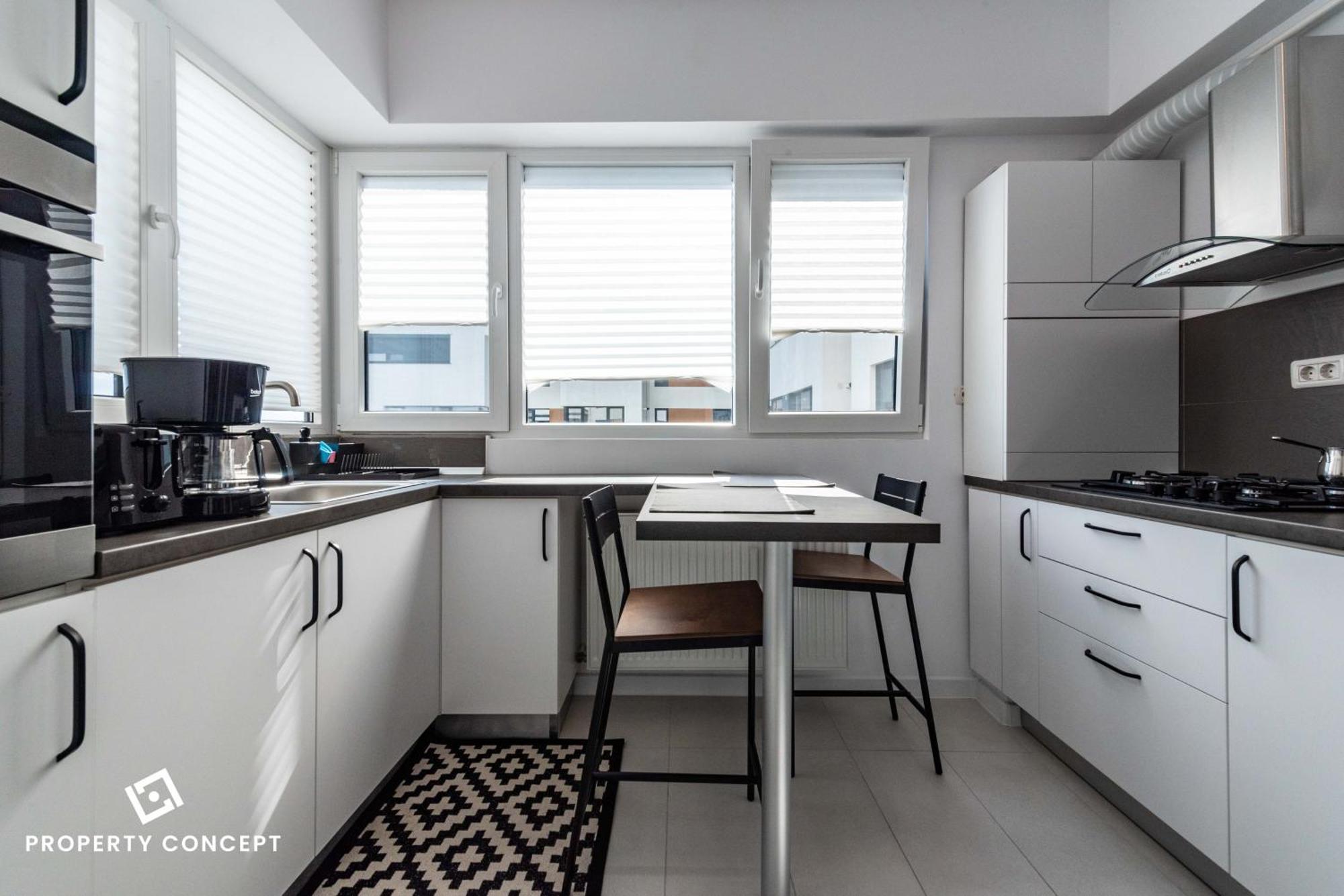 Apartment 827