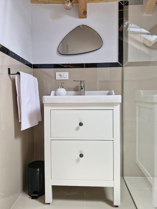 Apartament In The Attic With Private Bathroom