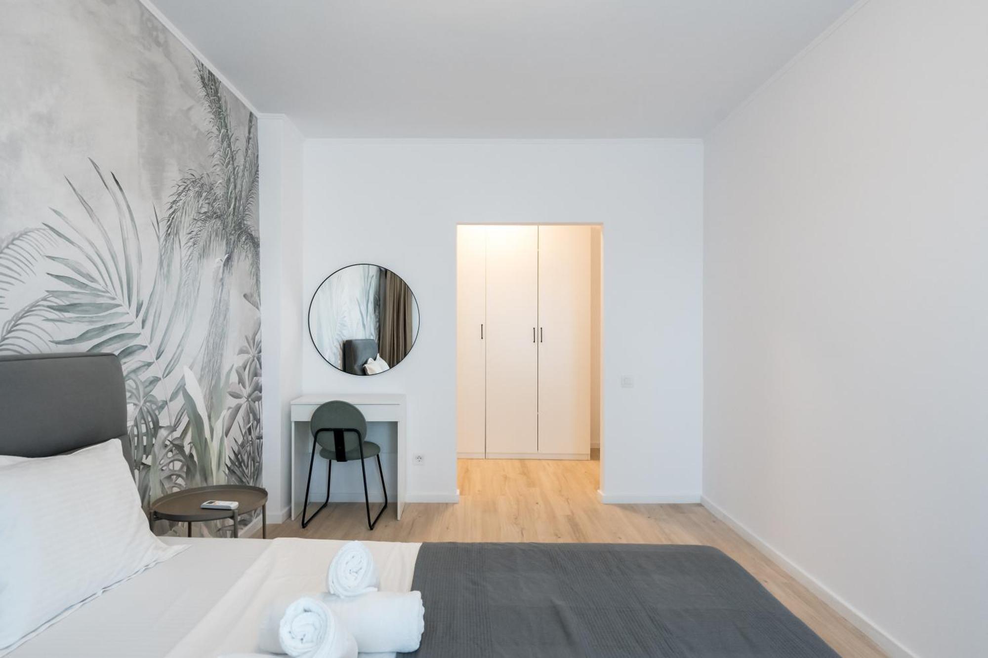 Apartament Majestic Apartments- With Parking
