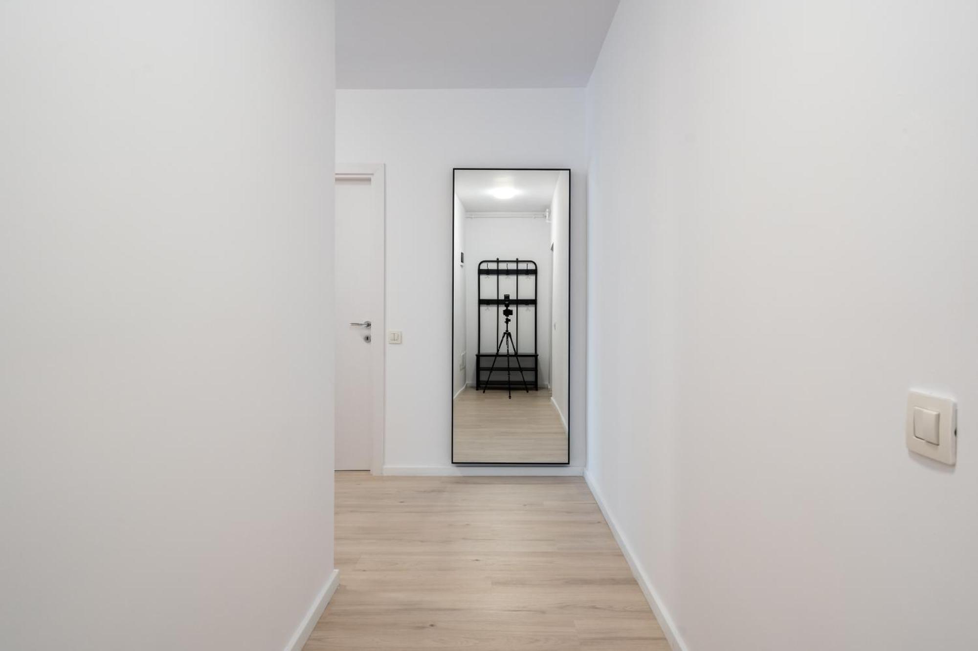 Majestic Apartments- With Parking * Bucureşti