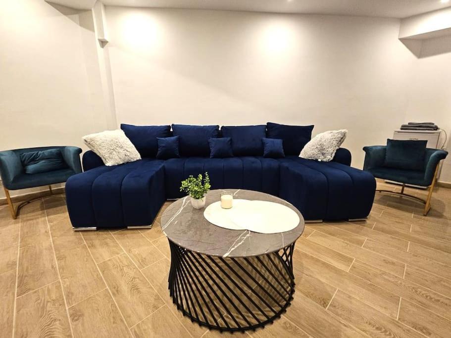 Ultra Luxury 3br 2bath & Amazing Views