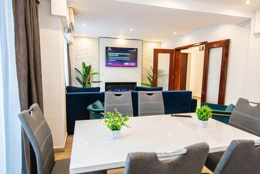 Ultra Luxury 3br 2bath & Amazing Views Apartament Bucureşti