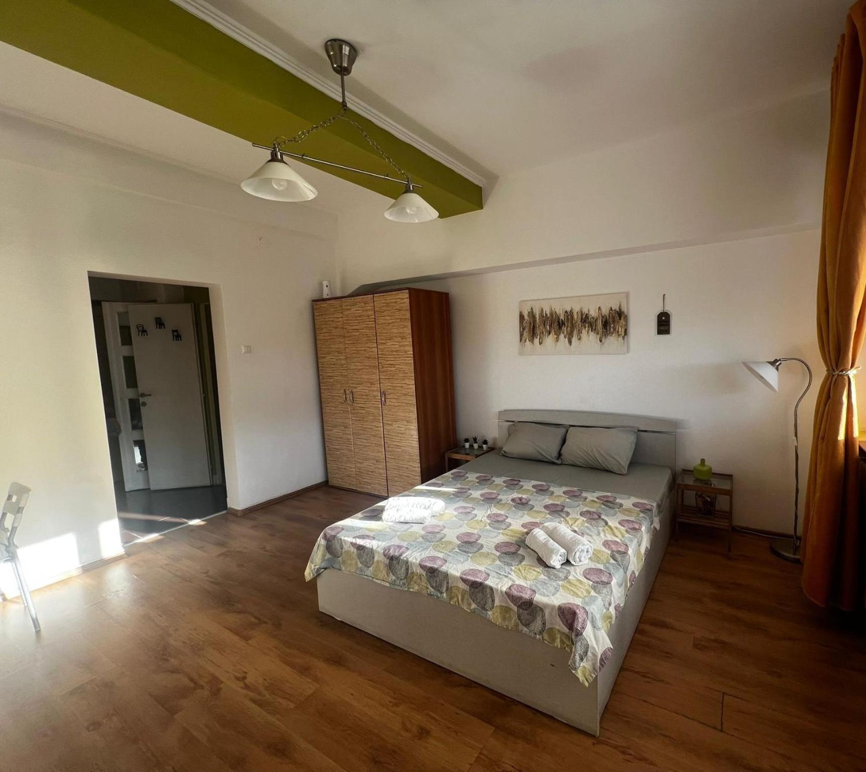 Apartment Lazynest - With Balcony On Magheru