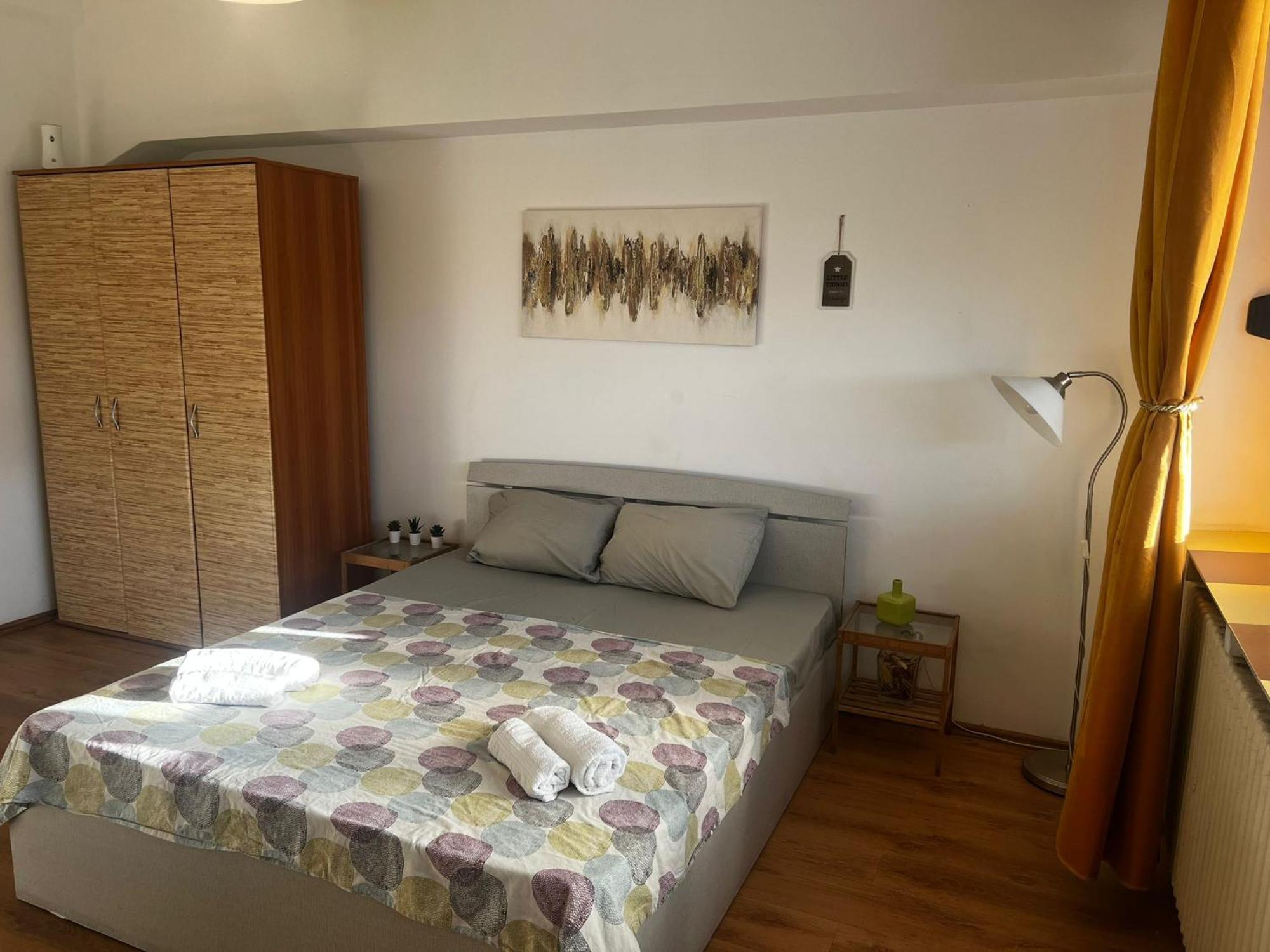 Lazynest - With Balcony On Magheru * Bucharest