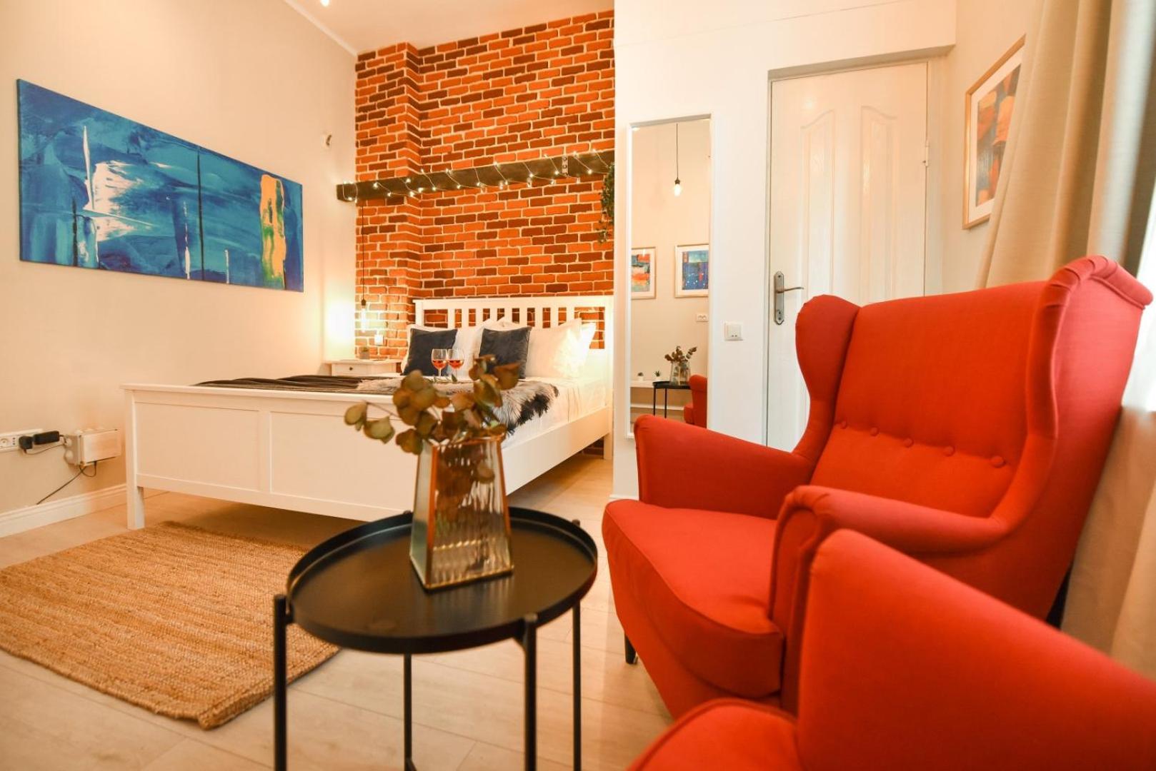 Apartment Elegant - Urban Escape In