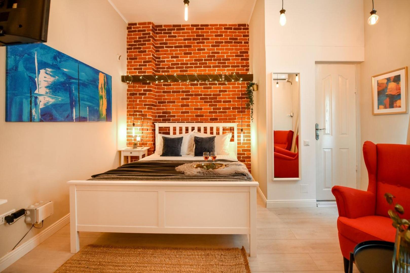 Apartment Elegant - Urban Escape In *