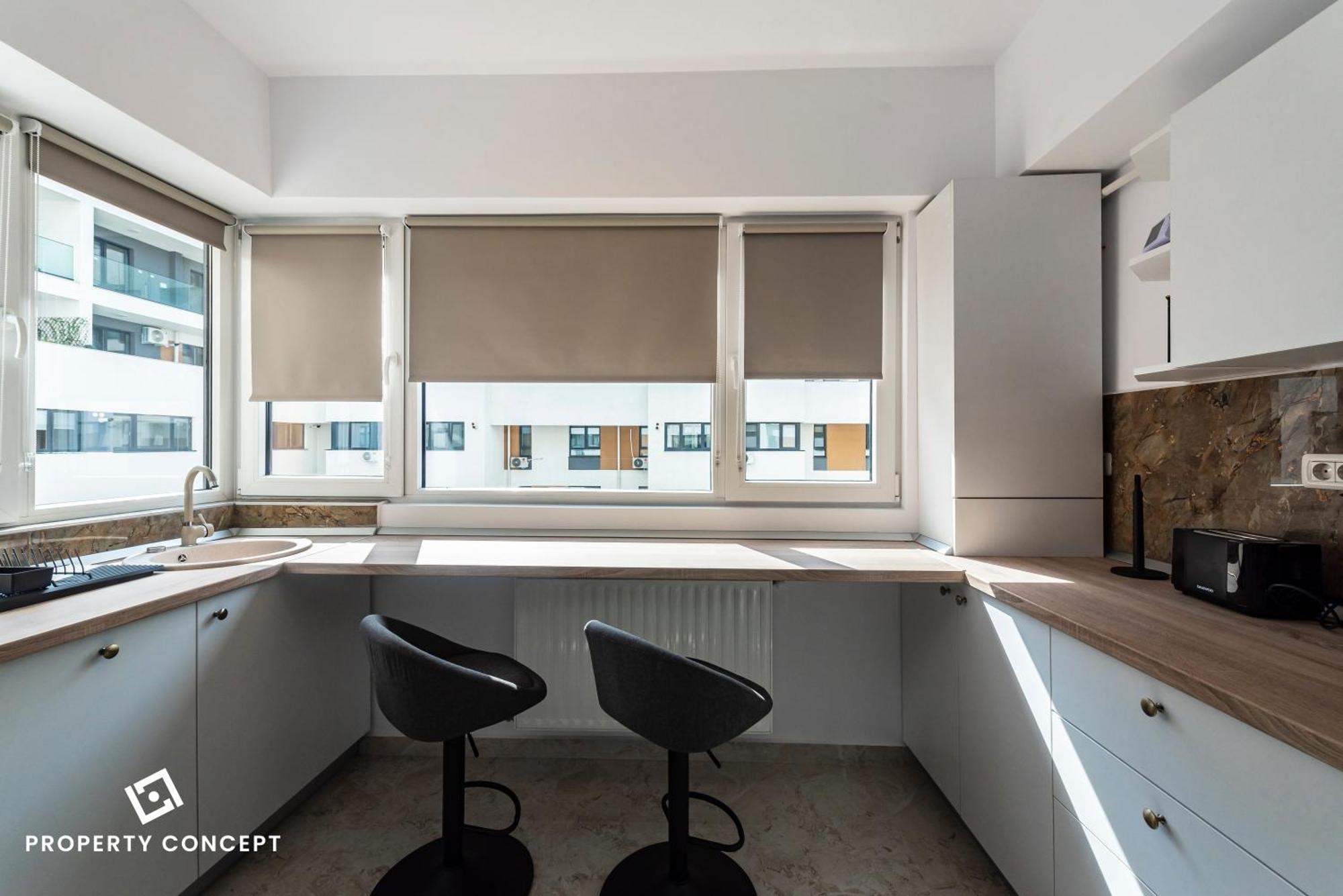 922 * Bucharest
