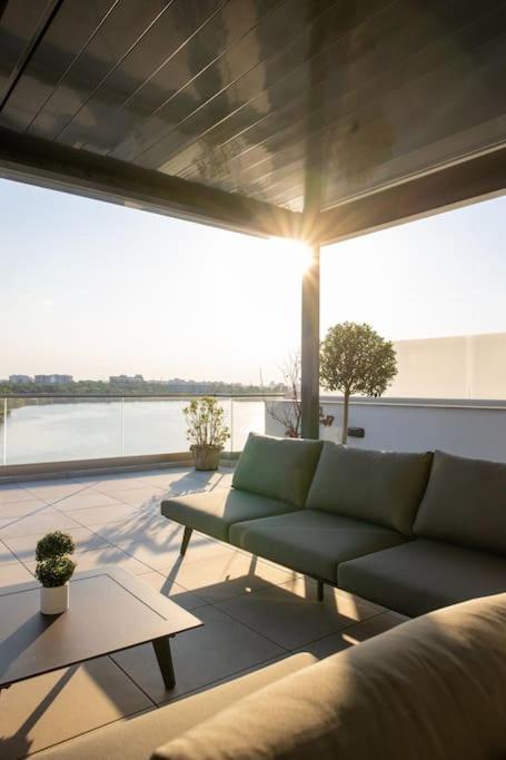 Apartment Penthouse Lebada Lake *