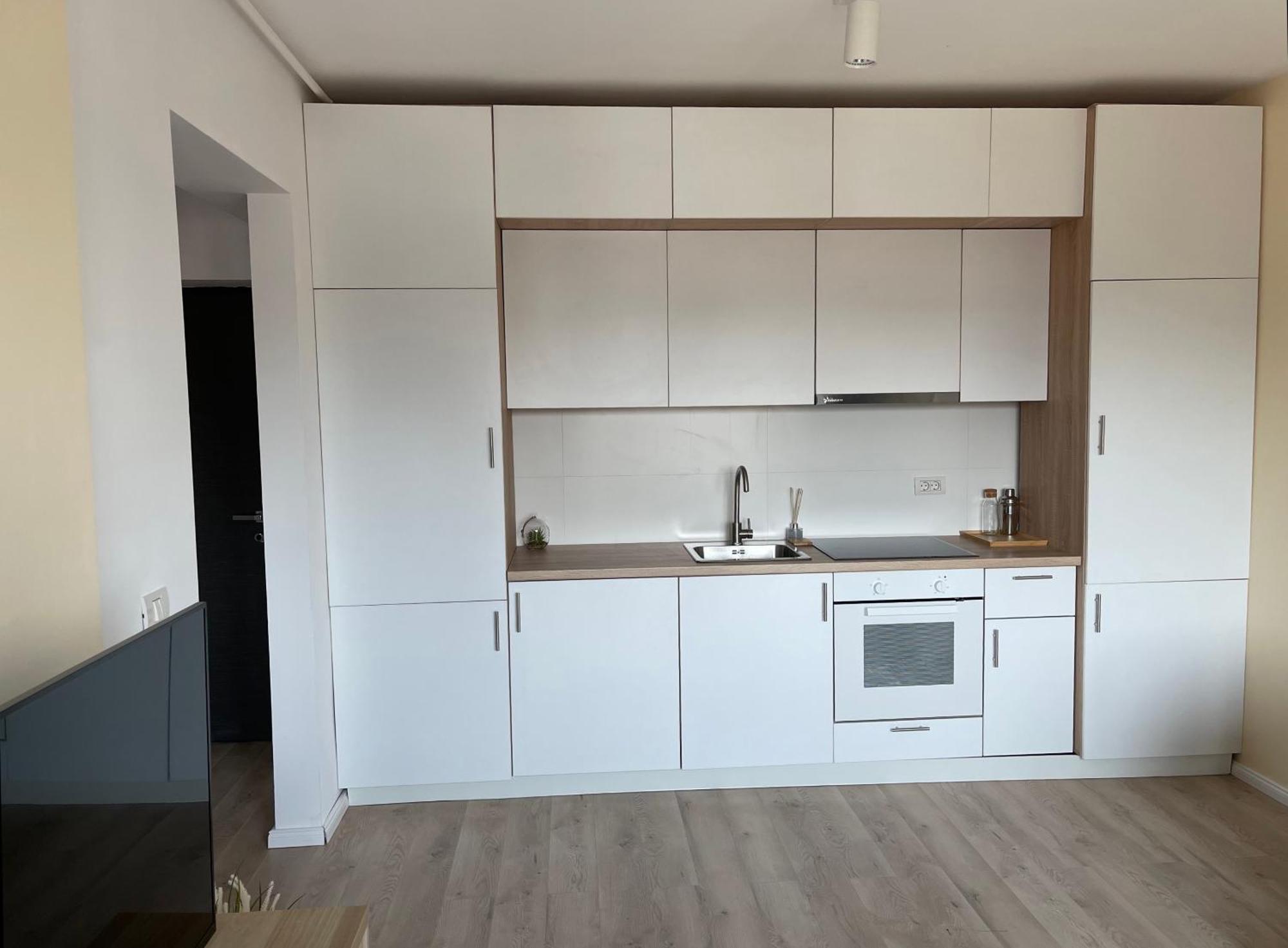 Divine Daybreak Apartment *