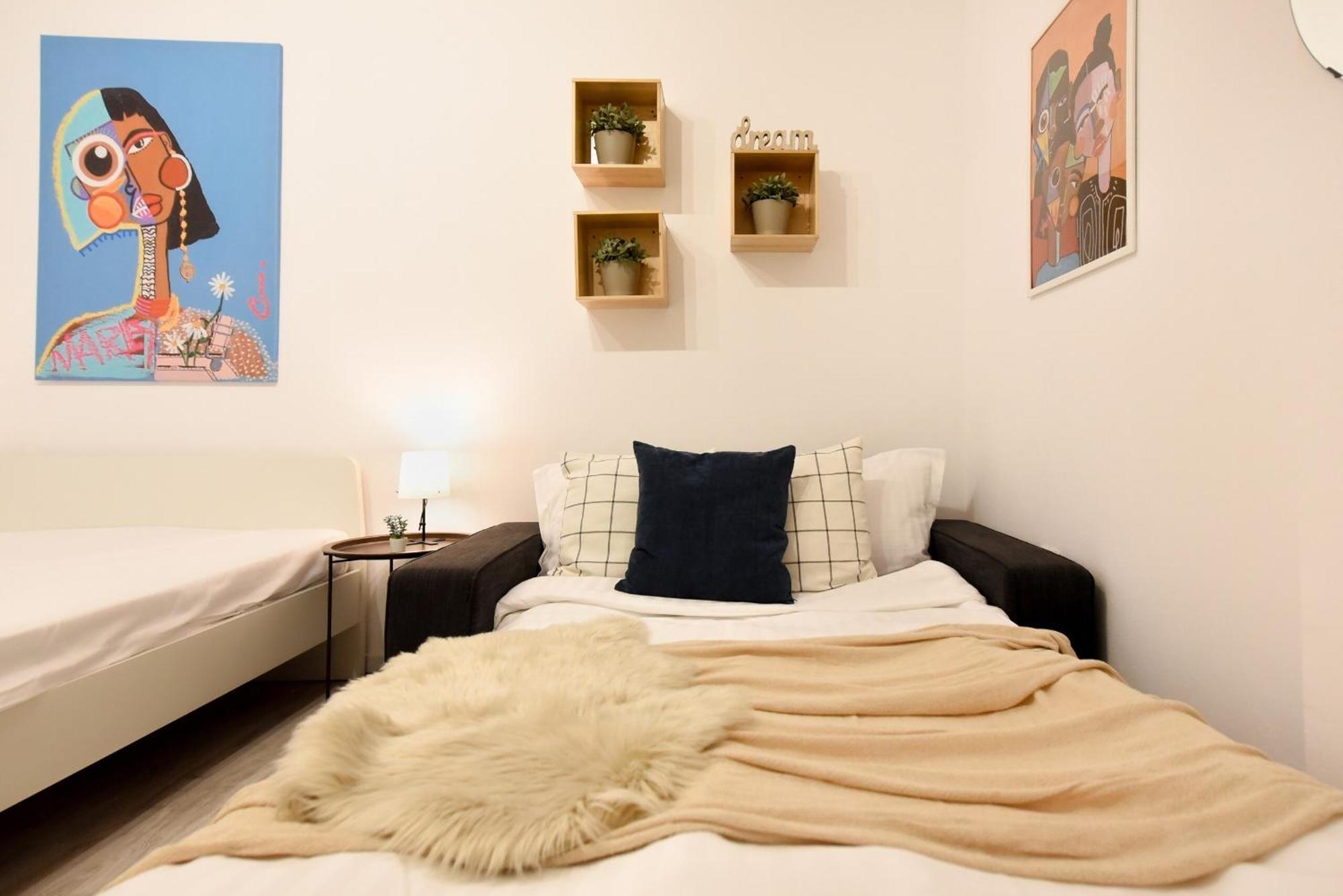 Apartment Cozy 2-bedroom Retreat In The Heart Of History Bucharest