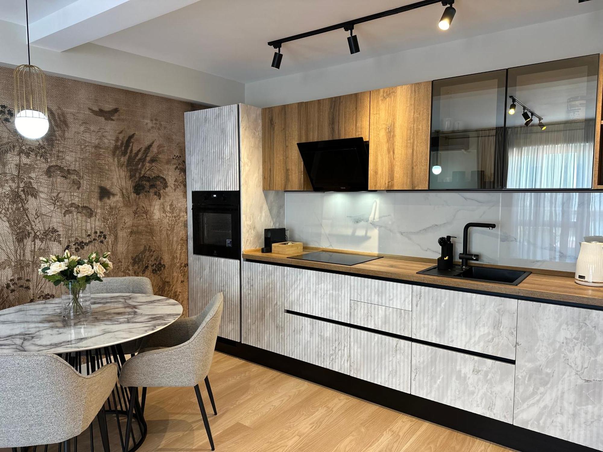 Apartment Luxury 2br With Free Parking Herastrau