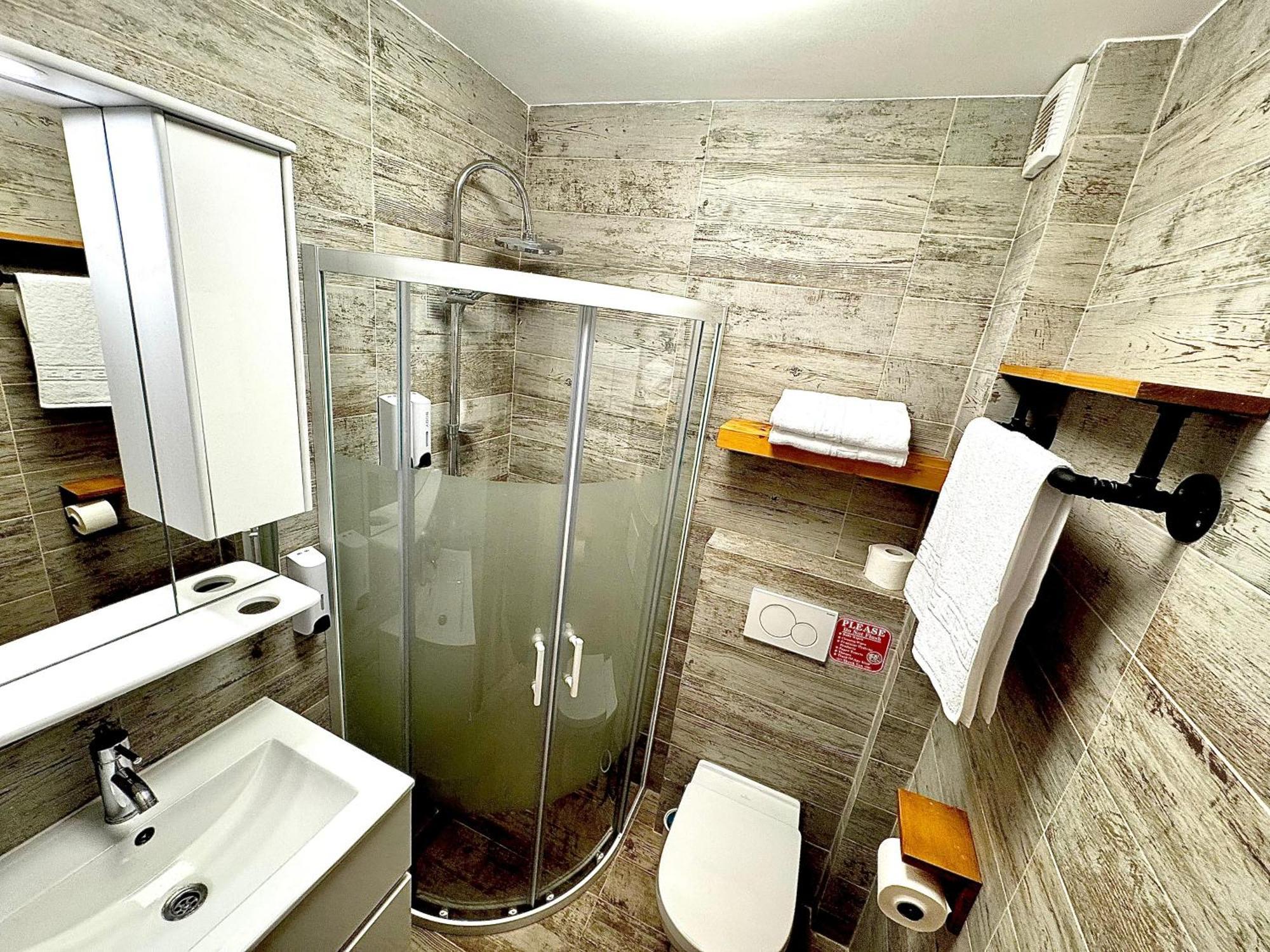 3 Baneasa Airport Apartment Bucharest