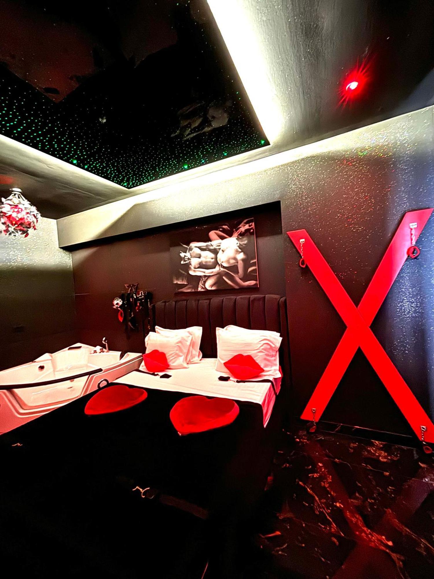 Romeo Nights - - Adults Only Love hotel 3*