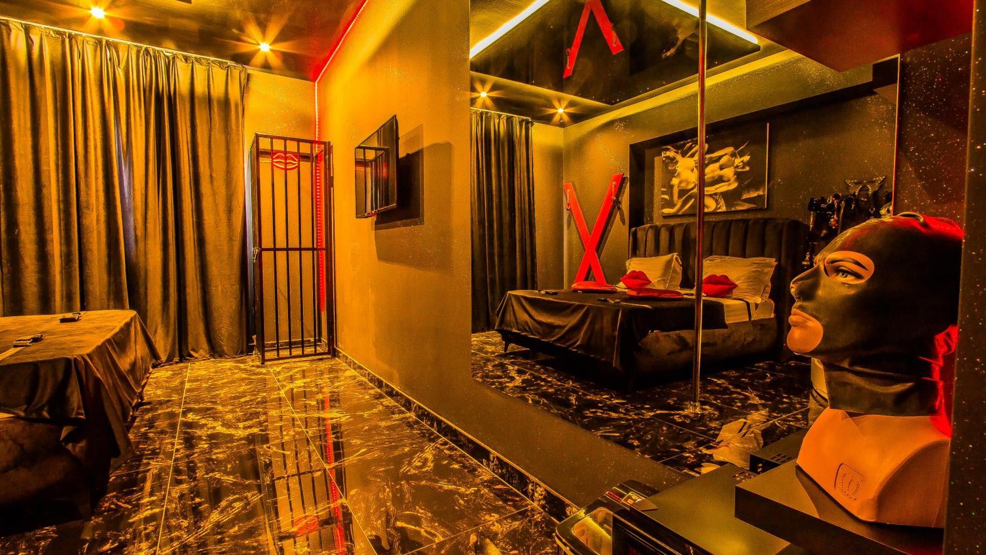 Romeo Nights - - Adults Only Love hotel 3*