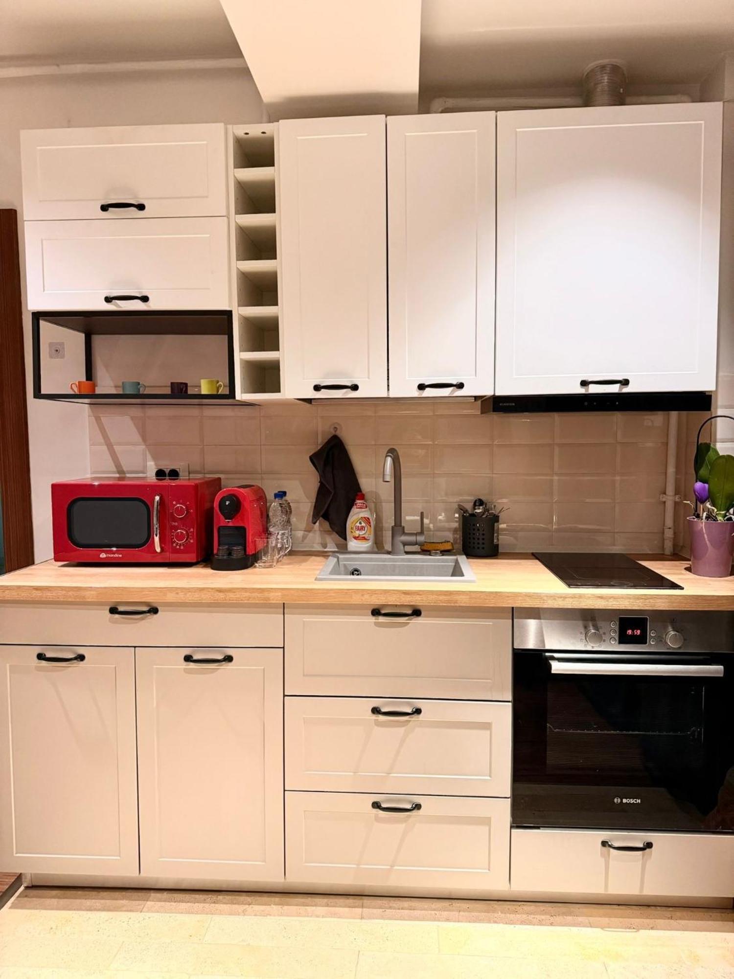 Cozy With Self Check-in Near Promenada Mall And Verdi Park