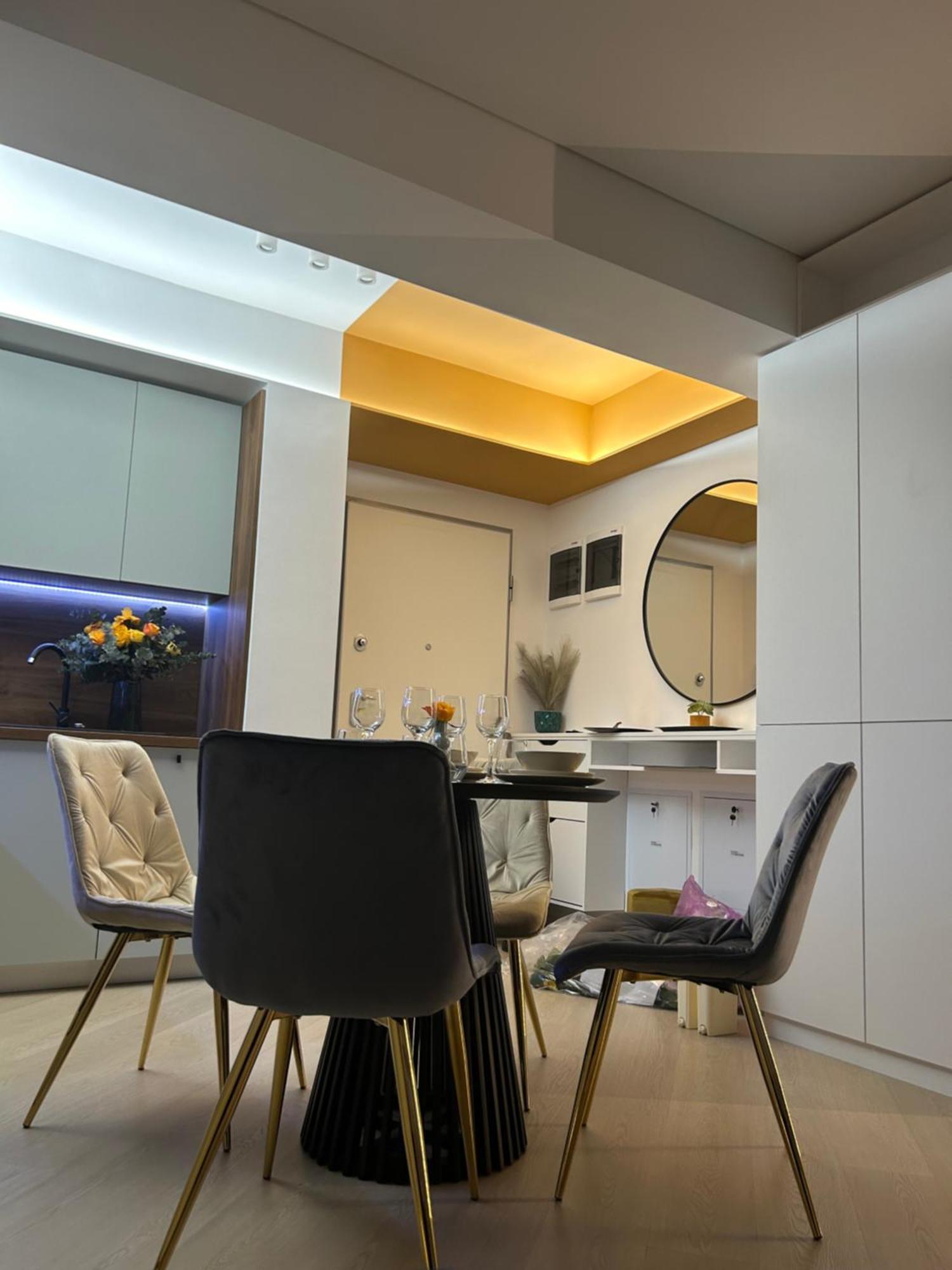 Exclusive With Private Parking & Balcony - 01 Apartment