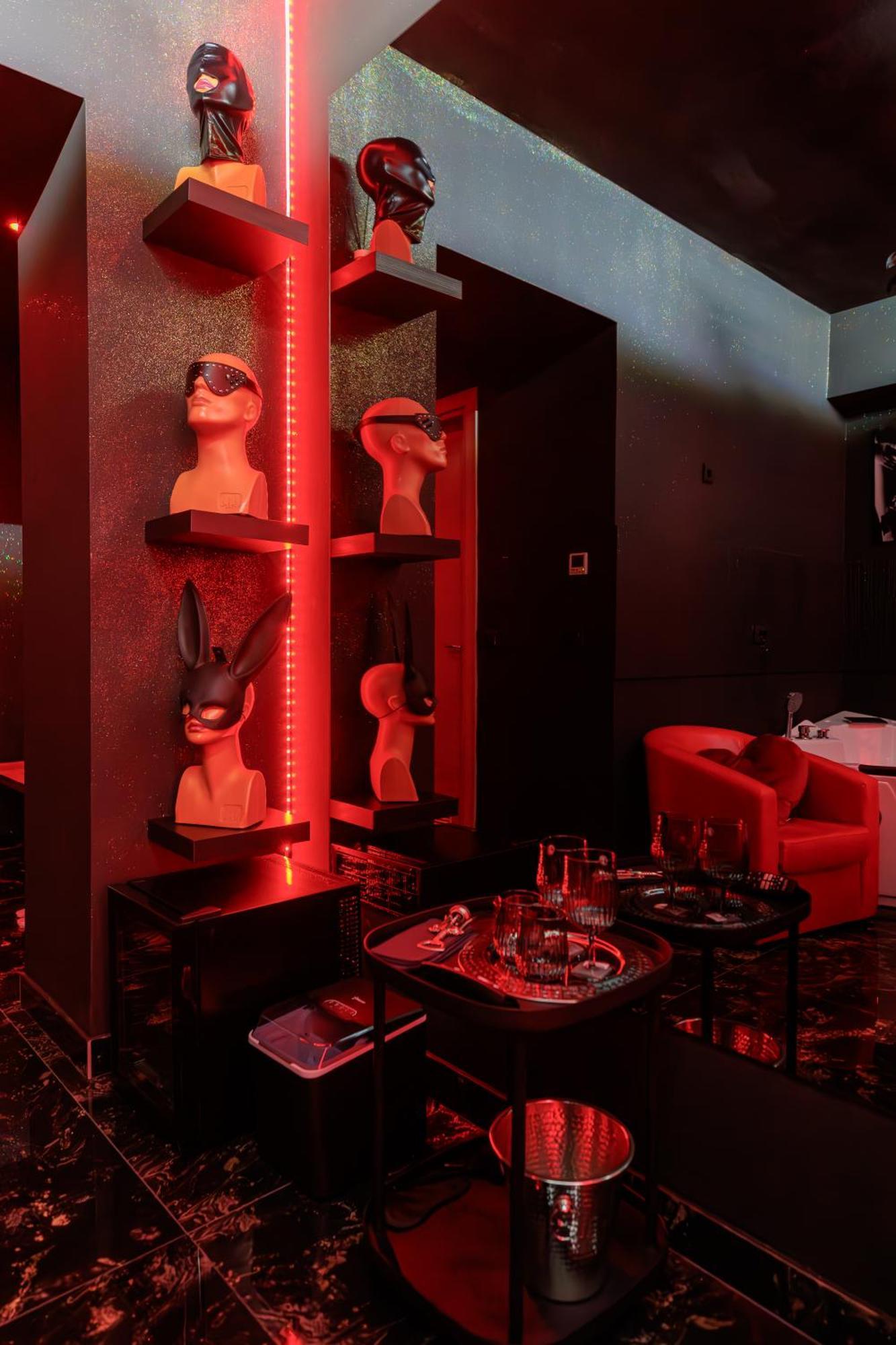 Romeo Nights - - Adults Only 3* Bucureşti
