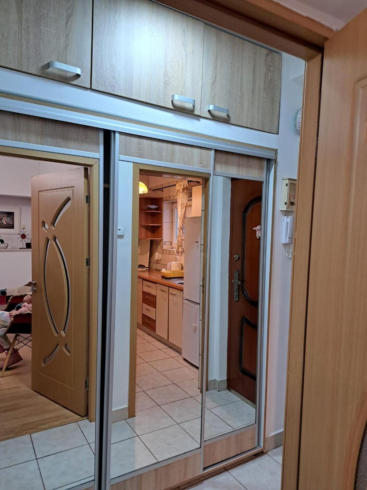 Ris Apartament Romana Eva