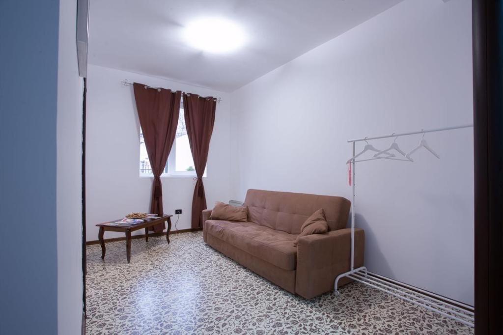Hostel Maria - Gara De Nord *