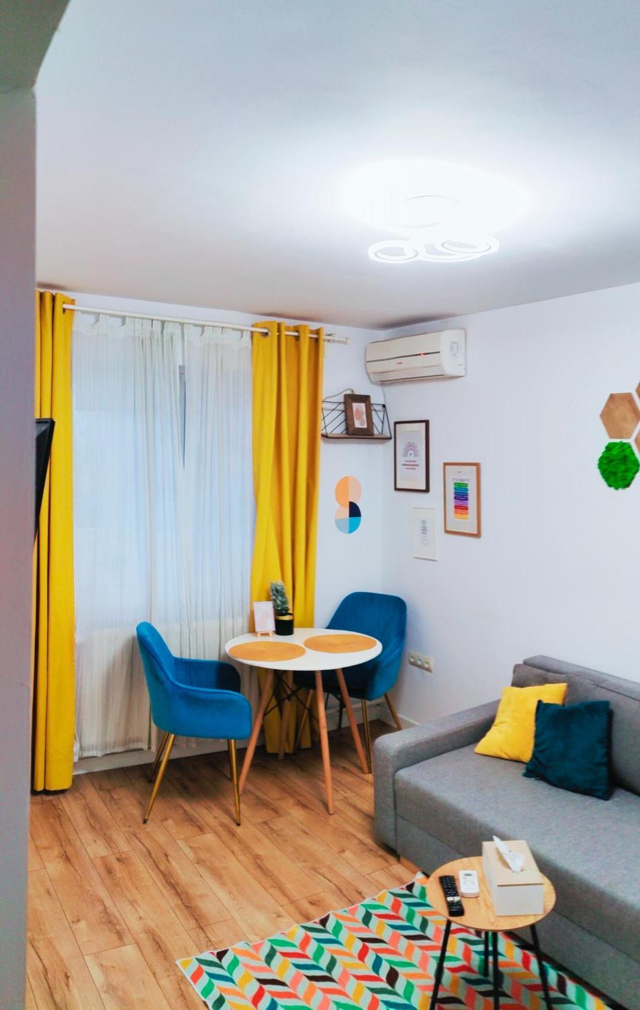 Aparthotel Cozy *