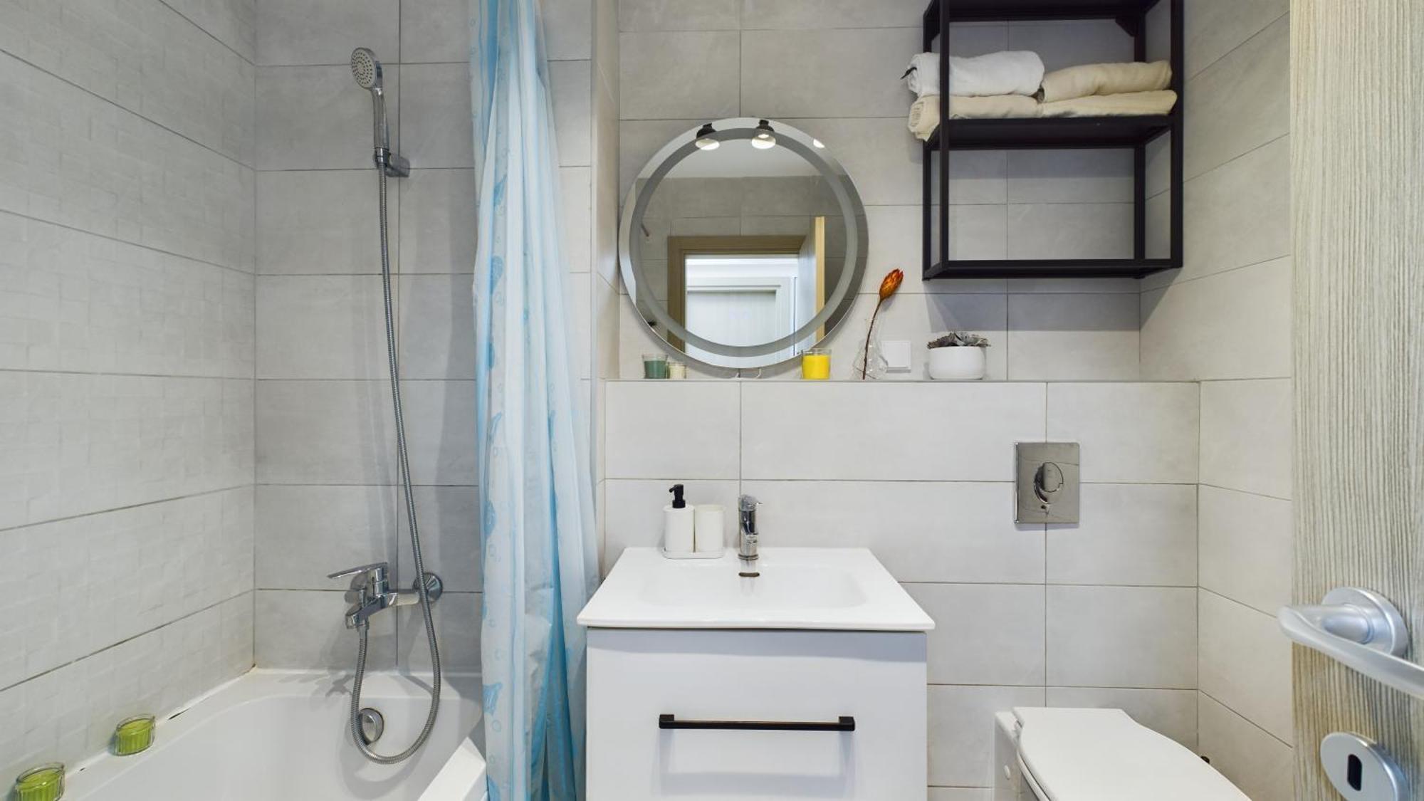 Urban Apartment *