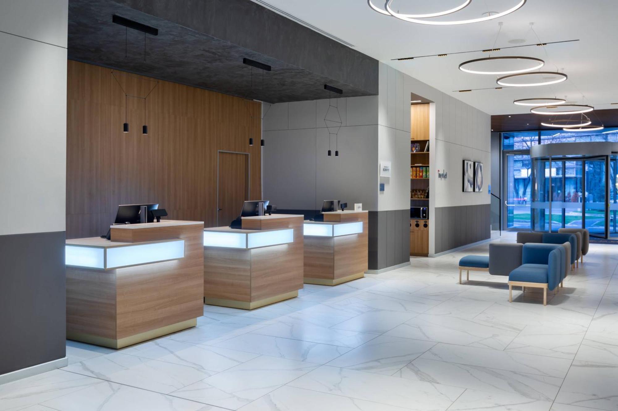 Courtyard By Marriott Floreasca Hotel