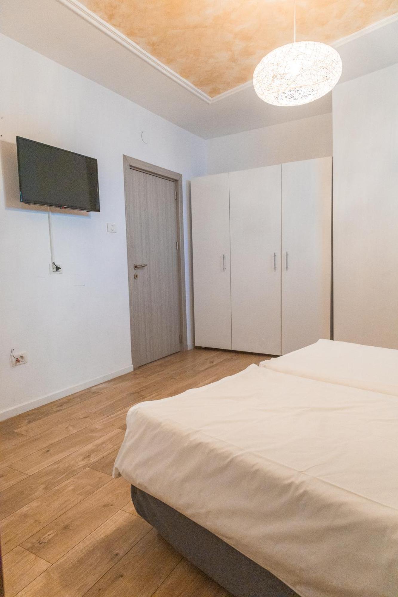 Moise House - Kosher Bucureşti