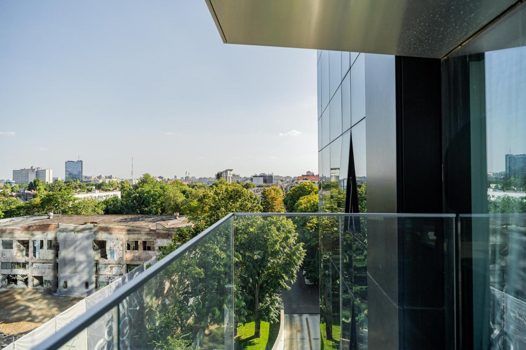 One Mircea Eliade - Luxurious With Panoramic And Park View * Bucharest