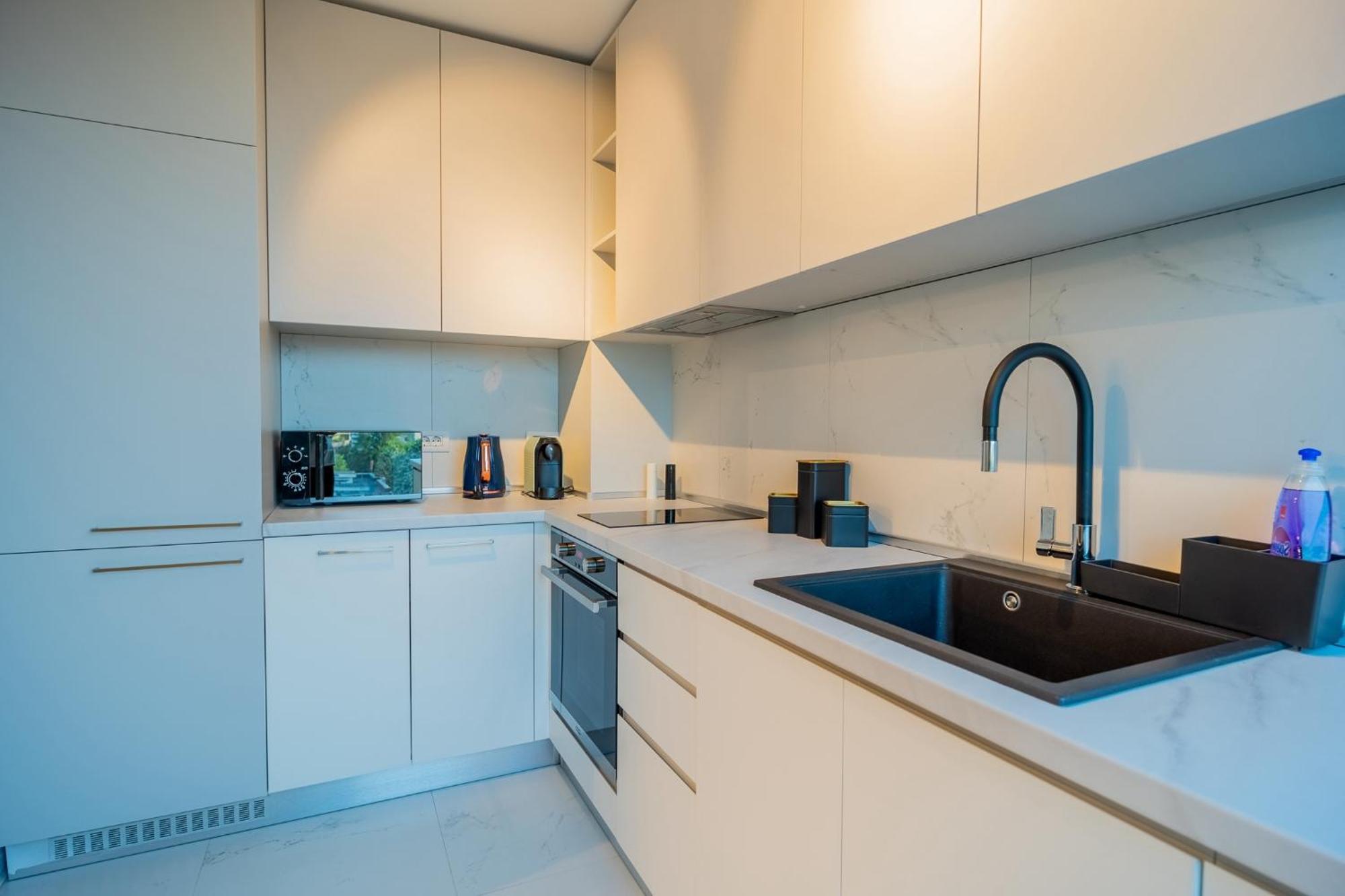 Apartment One Mircea Eliade - Luxurious With Panoramic And Park View Bucharest