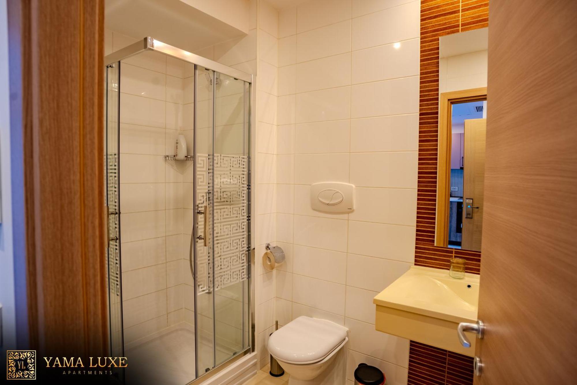 Yamaluxe - Huge - Confort & Luxury With Great View Bucharest