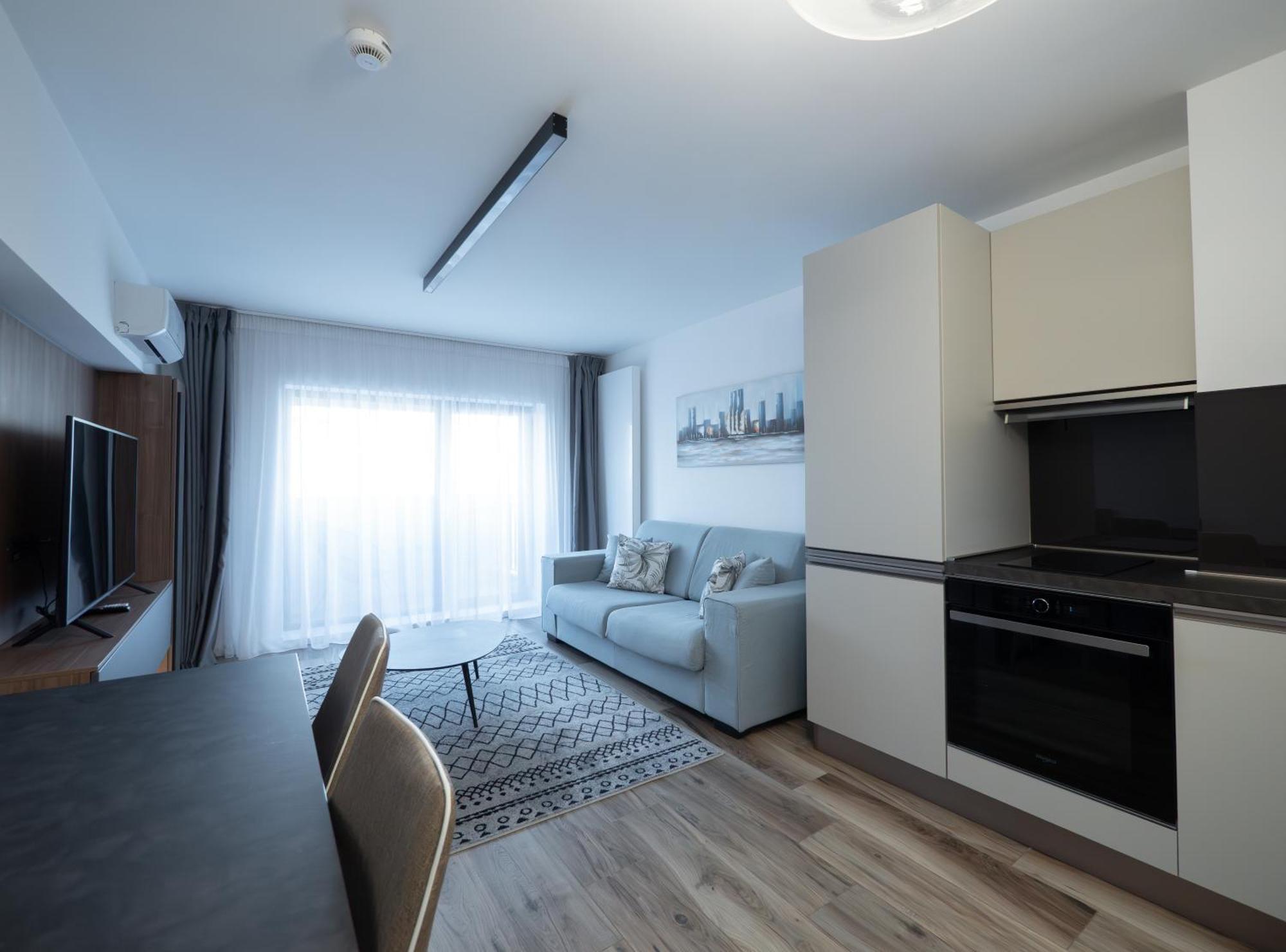 Novos Luxury Hotel