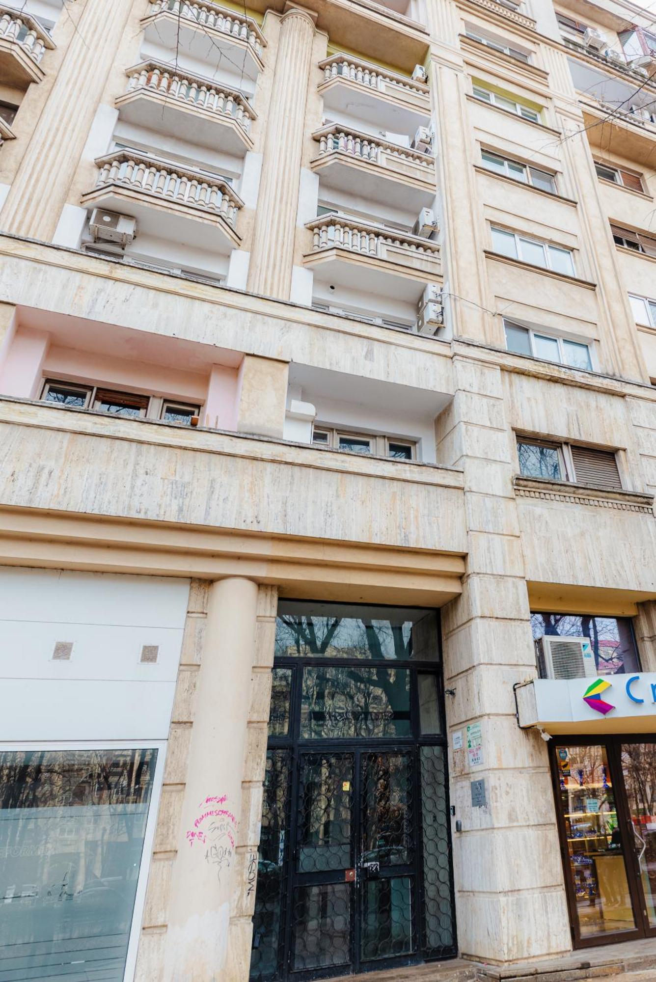 Close To The House Of Parliament And Old Town Bucharest