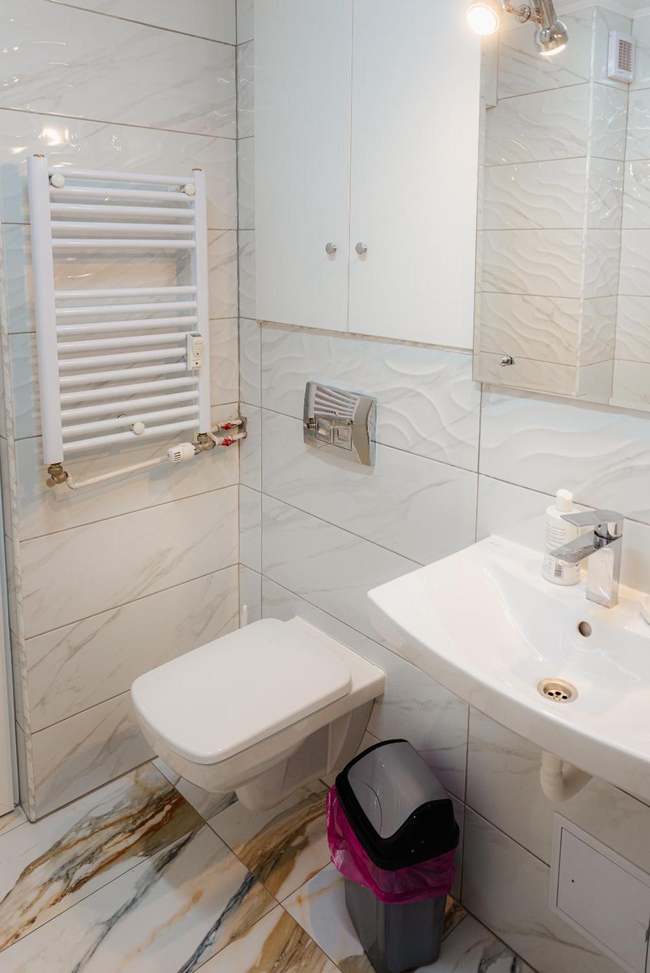 Apartment Close To The House Of Parliament And Old Town