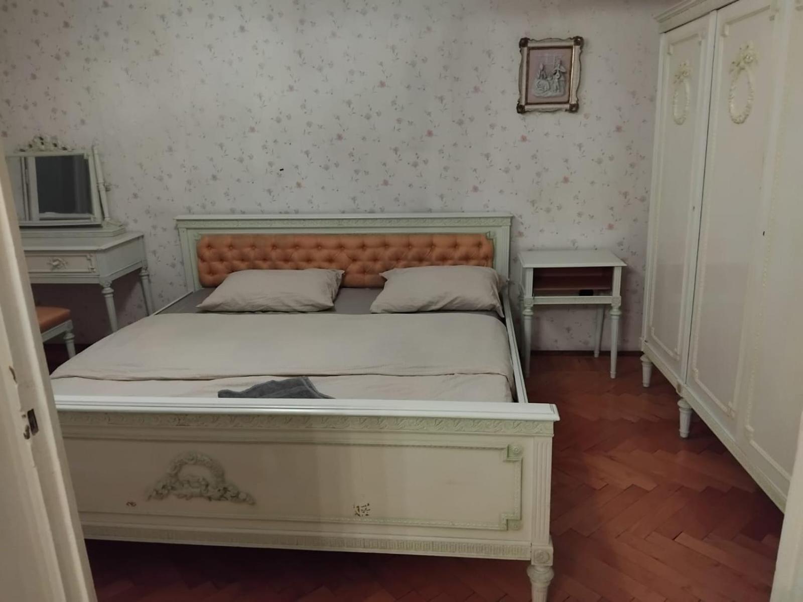 2 Bedroom 1 Living In Old Town Apartamento Bucareste