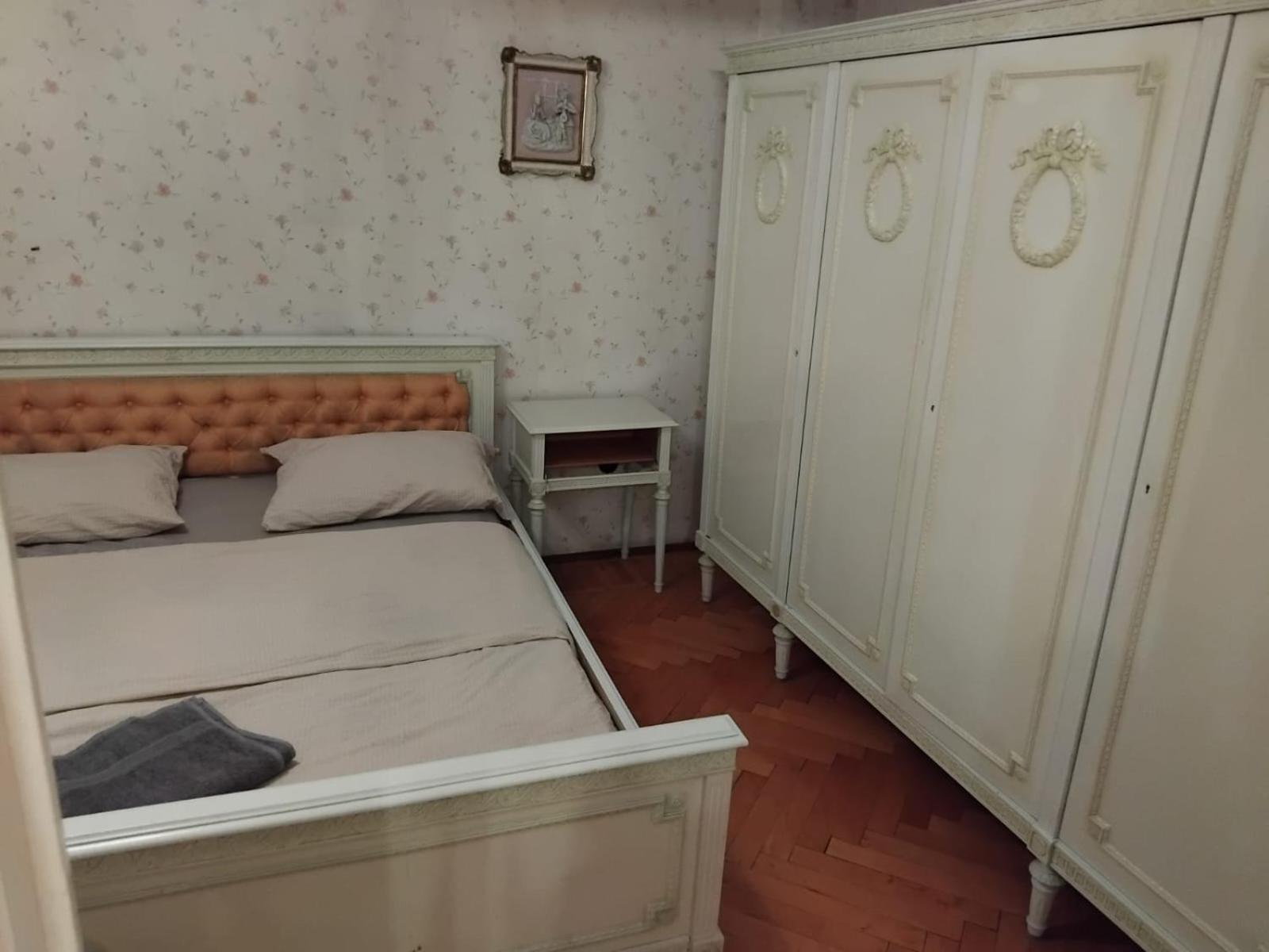 2 Bedroom 1 Living In Old Town