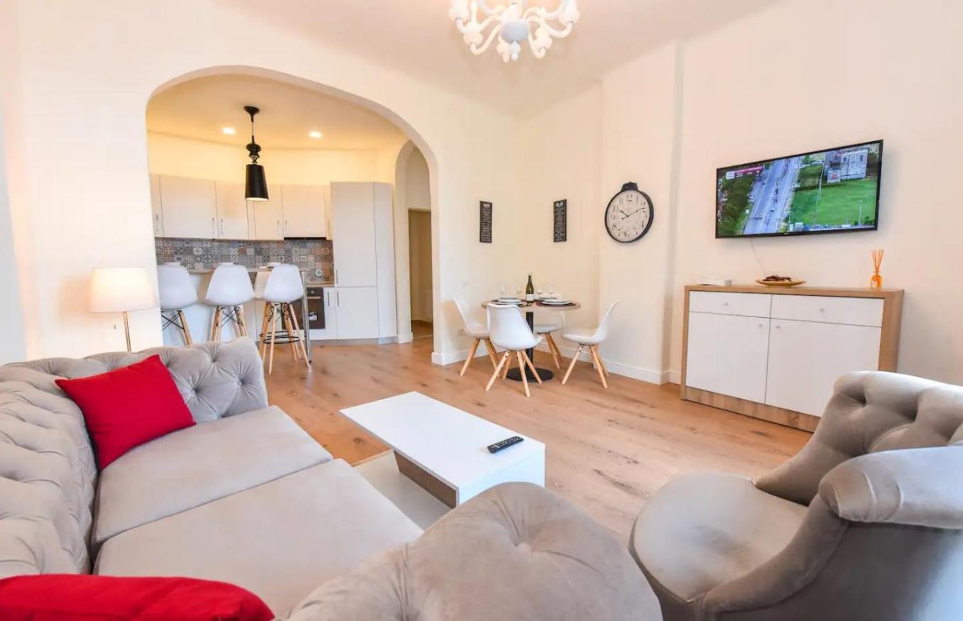 Deluxe Spacious Old Town-free Parking *