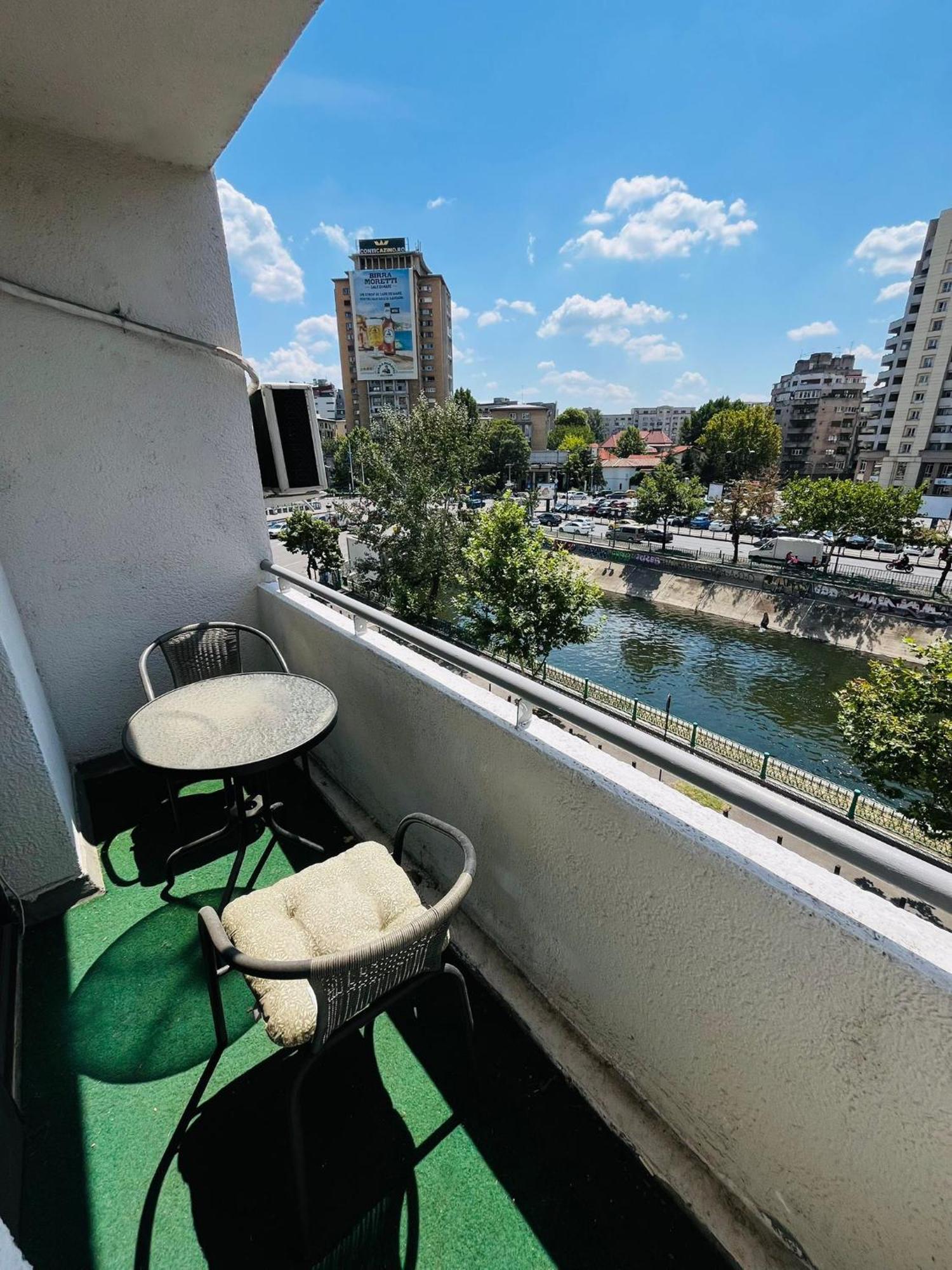Apartment Calea Victoriei Chic