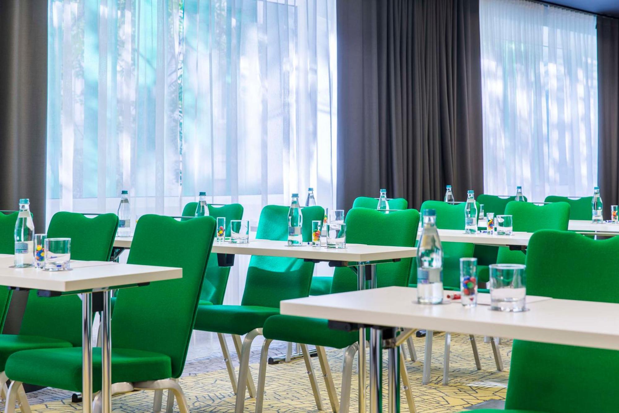 Aparthotel Park By Radisson & 4*