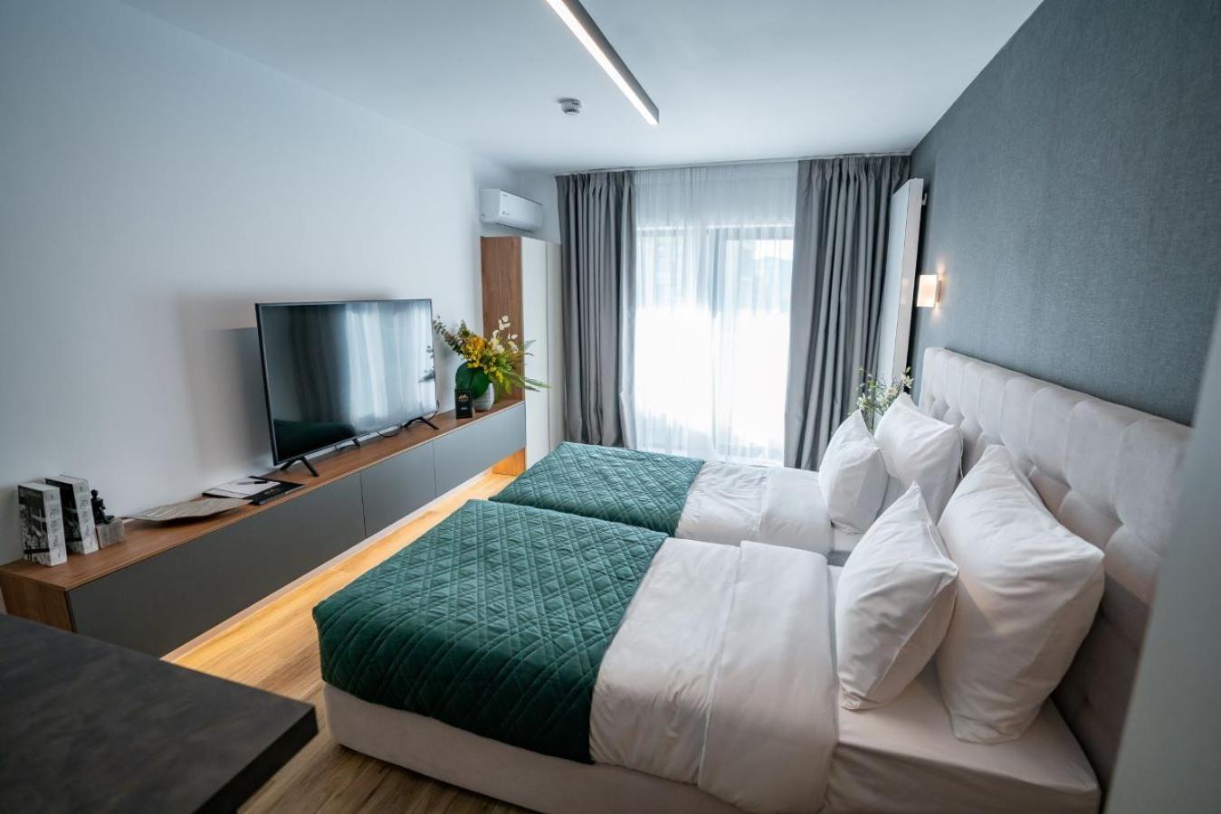Novos Luxury
