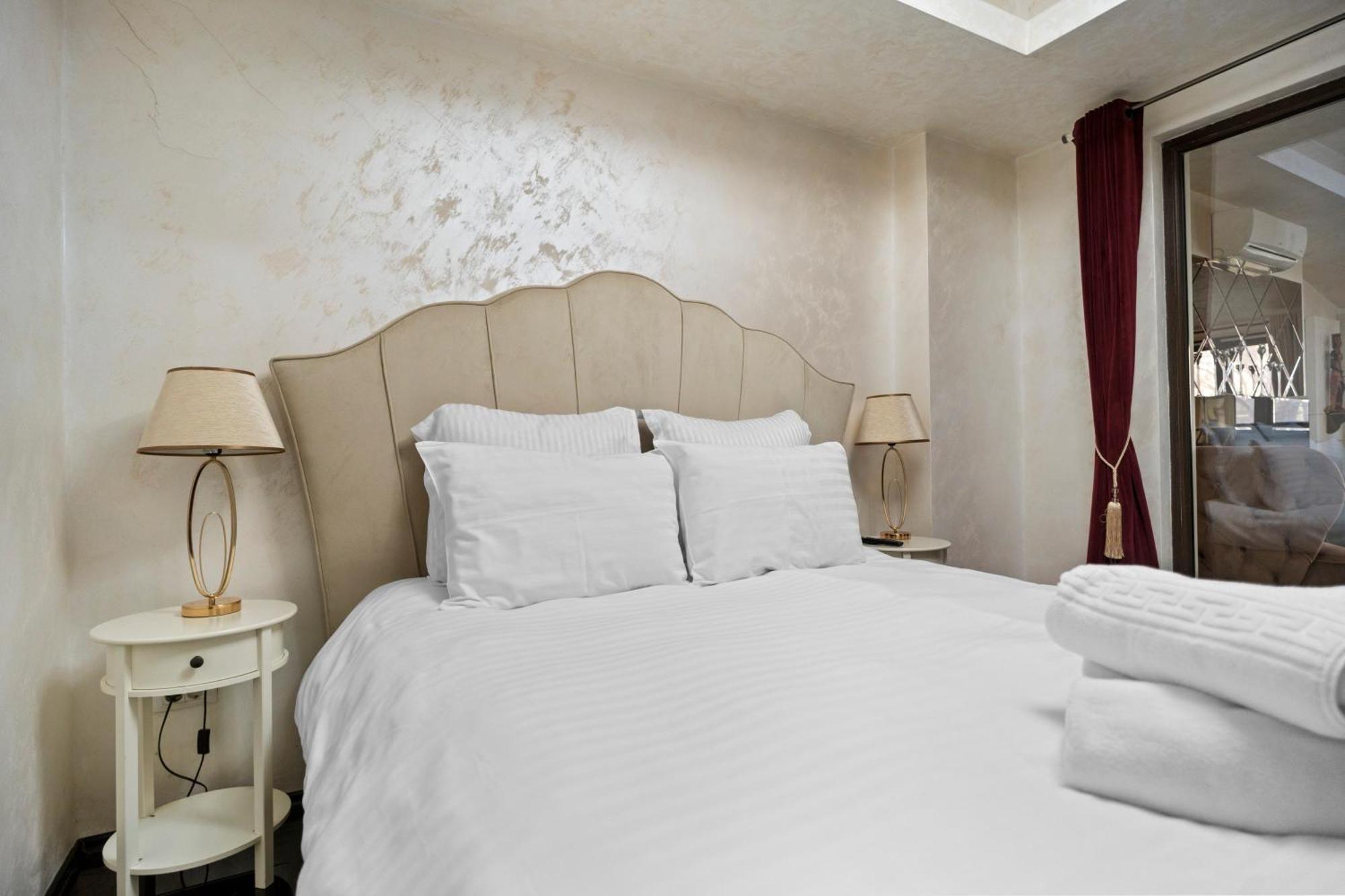 Classic Luxury At Mall Apartamento