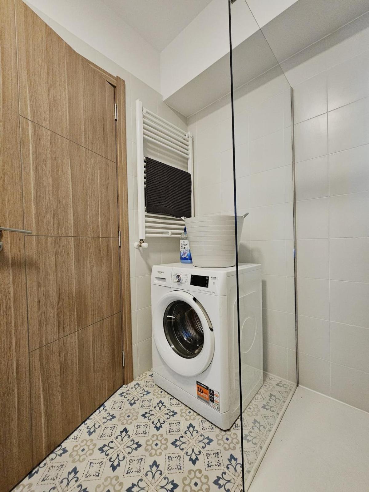 Onix Penthouse 18, Premium Parking * Bucharest