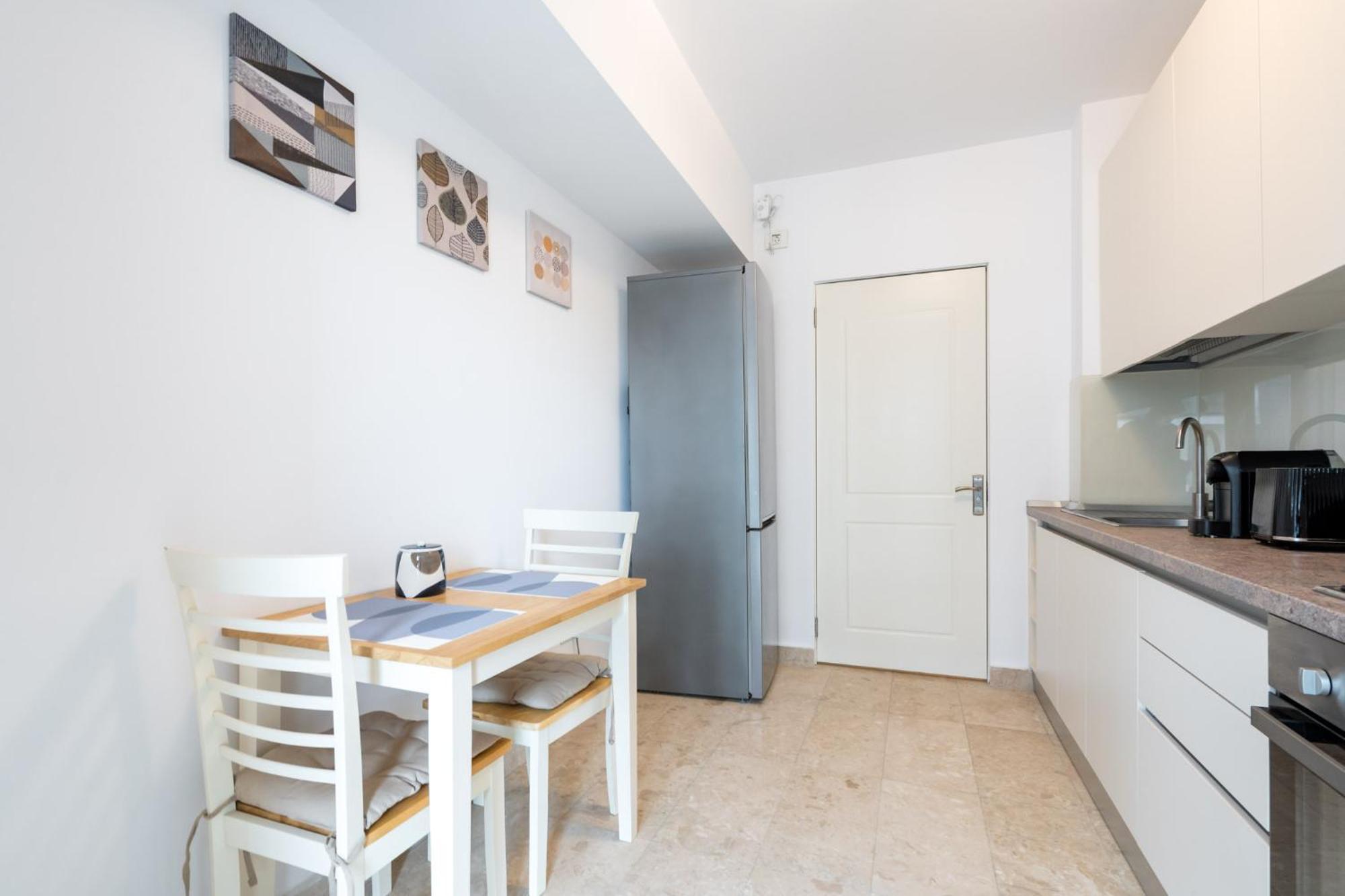 Skyline - Premium 1br In Timpuri Noi Apartment
