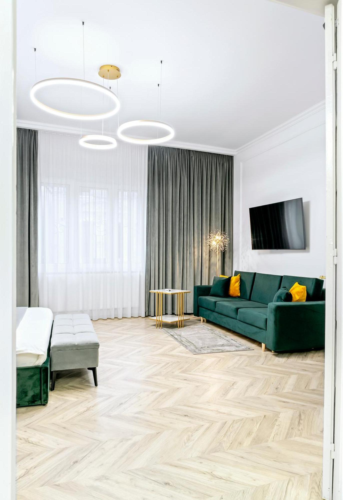 Garden High Ceilings Free Parking * Bucharest