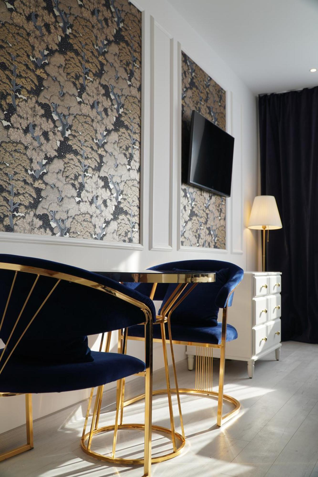 Royal Elegance * Bucareste
