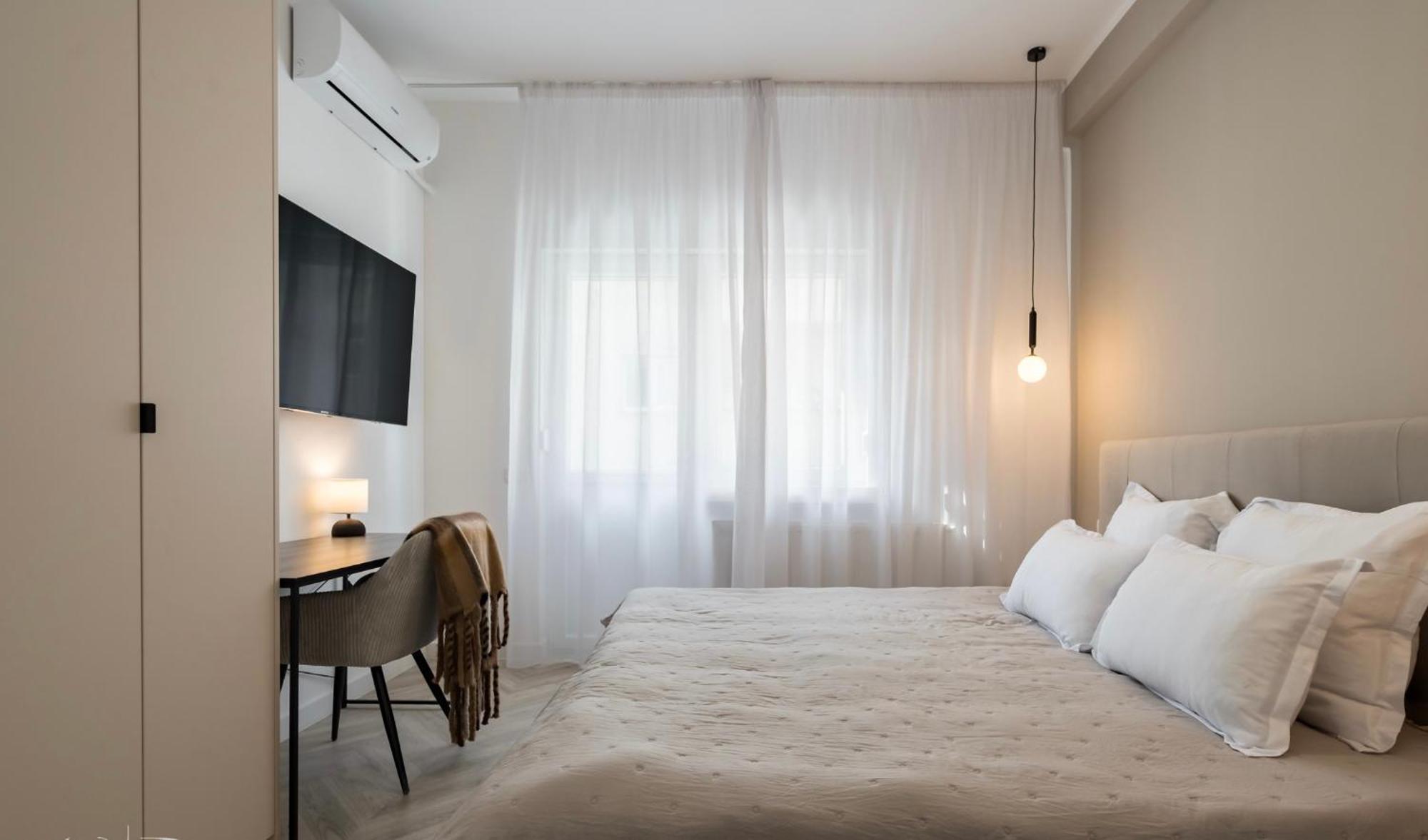 Apartment Cismigui Park Bucharest