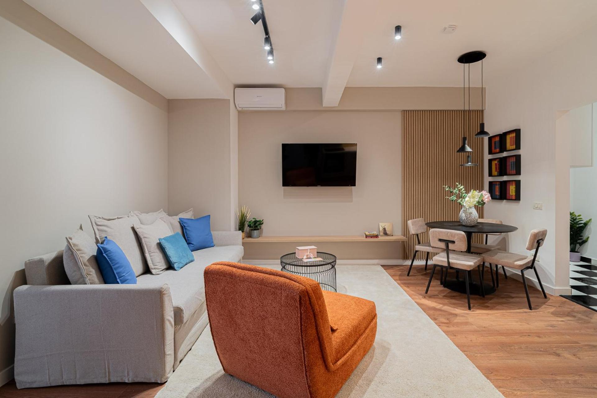 Apartamento Modern & Spacious 2br - Steps To Cismigiu Gardens *
