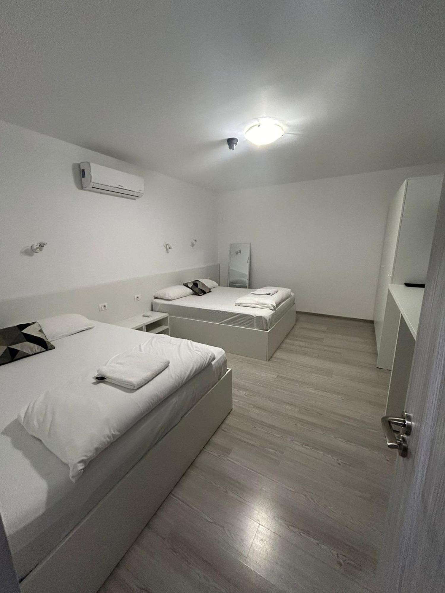 Continetal With Two Bed Bucharest