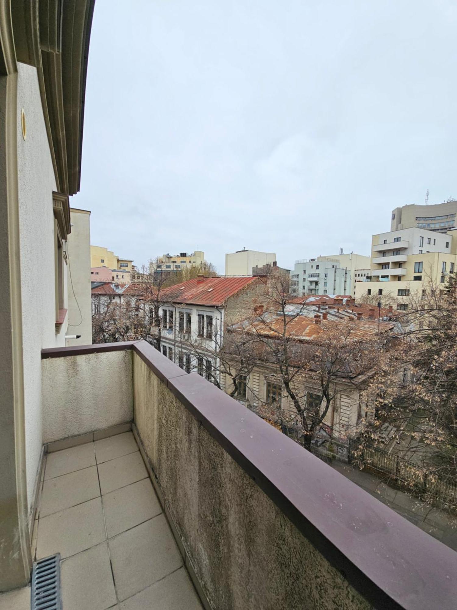 Touristic Center Jean Louis Calderon 28 Street Apartment