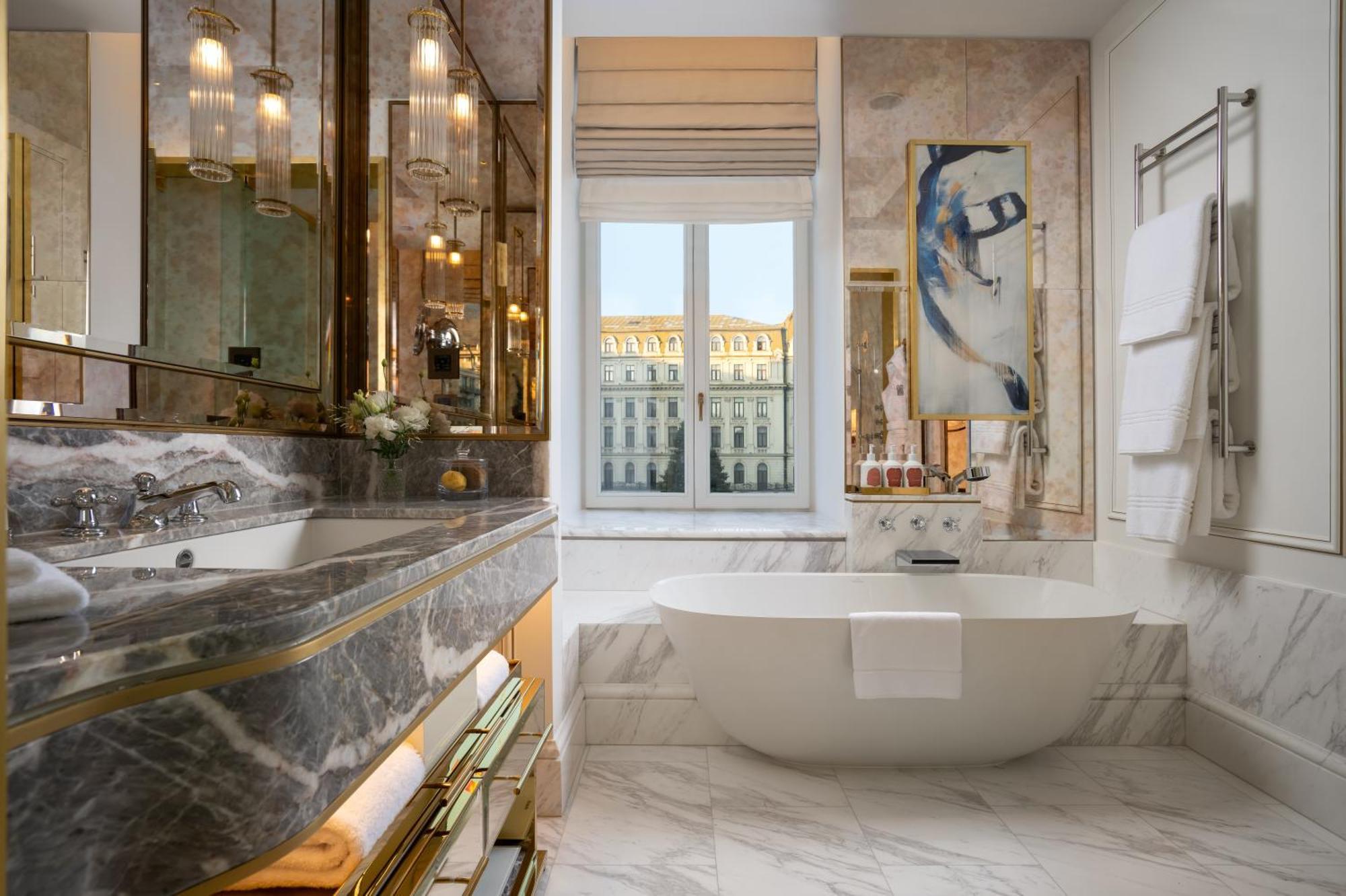 Corinthia Grand Du Boulevard 5*