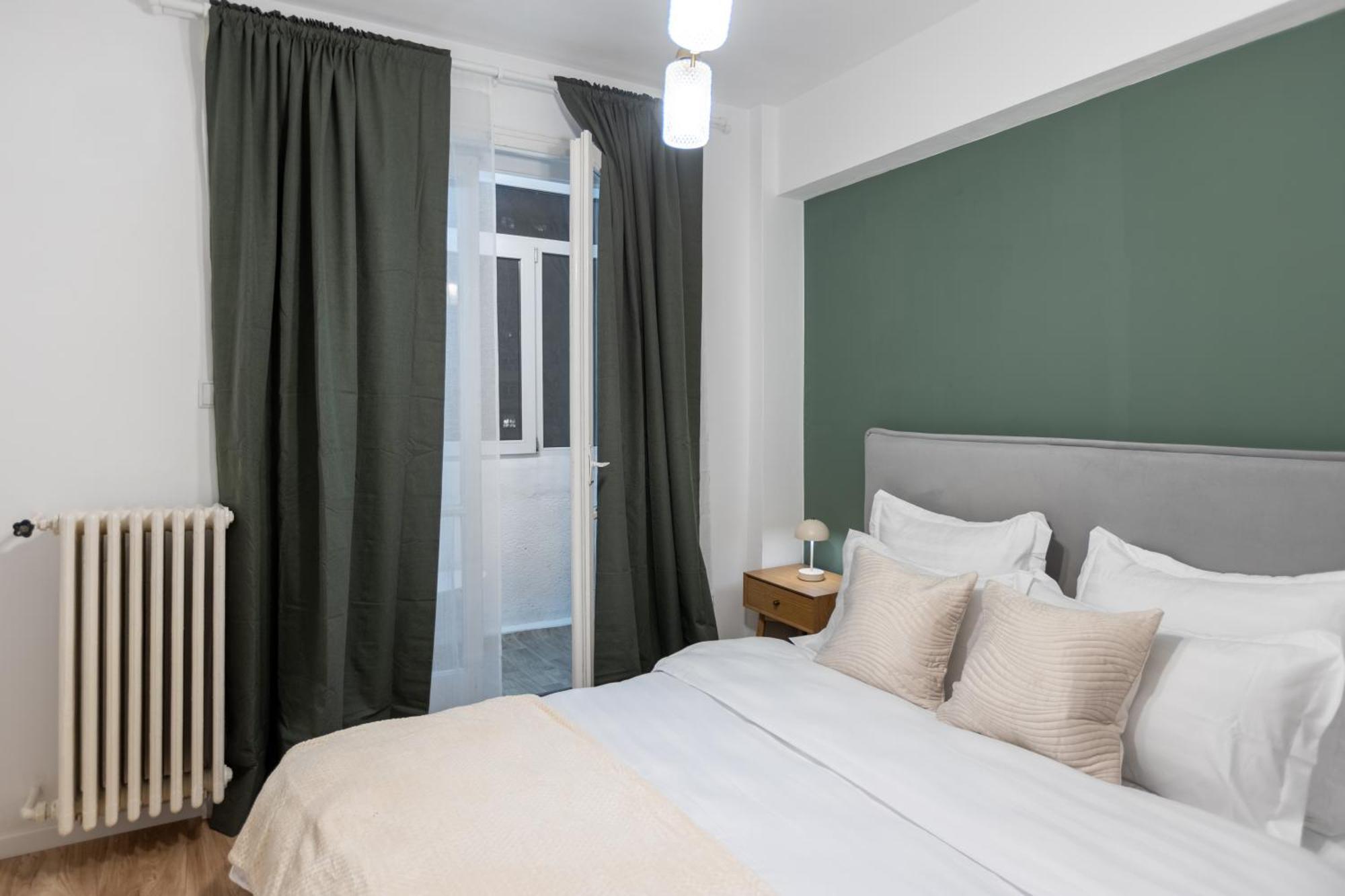 Apartament Splendid Historical Smarald 2 Bedroom Old Town *